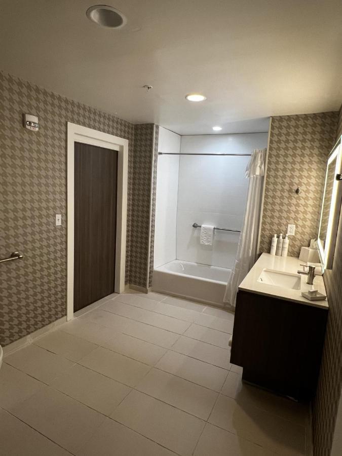 Home2 Suites By Hilton Hinesville Buitenkant foto